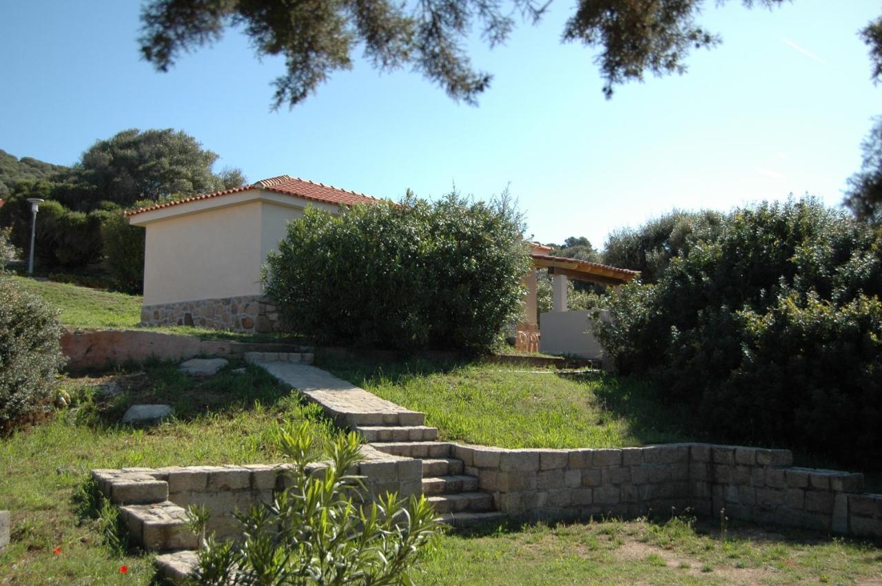 Residence Capicciolo Олмето Екстериор снимка